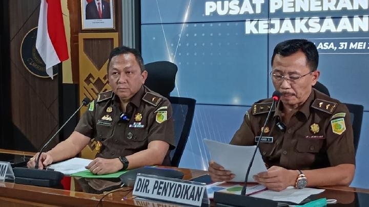 Korupsi Impor Besi