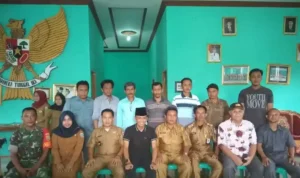 Kantor Balai Kampung Lembasung Di Cat Kembali
