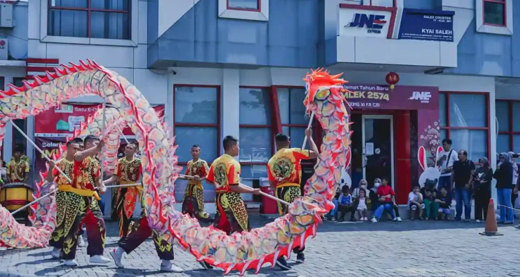 Program Promo JNE dalam Meriahkan Imlek 2023