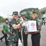 danrem-043-gatam-terima-bantuan-liquid-gas-dari-pt-tanoto-foundation-cilegon